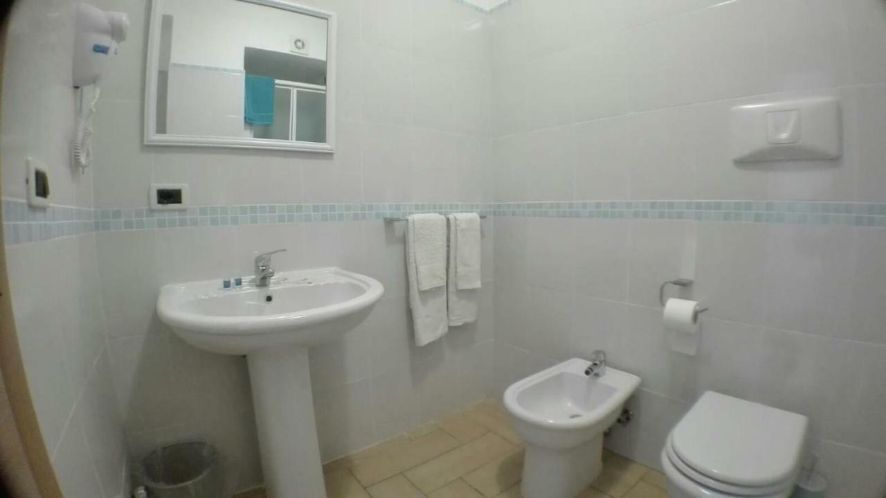 5-1-35 Hotel Паола Екстериор снимка